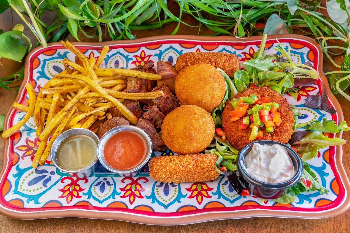 Habana Restaurant & Bar