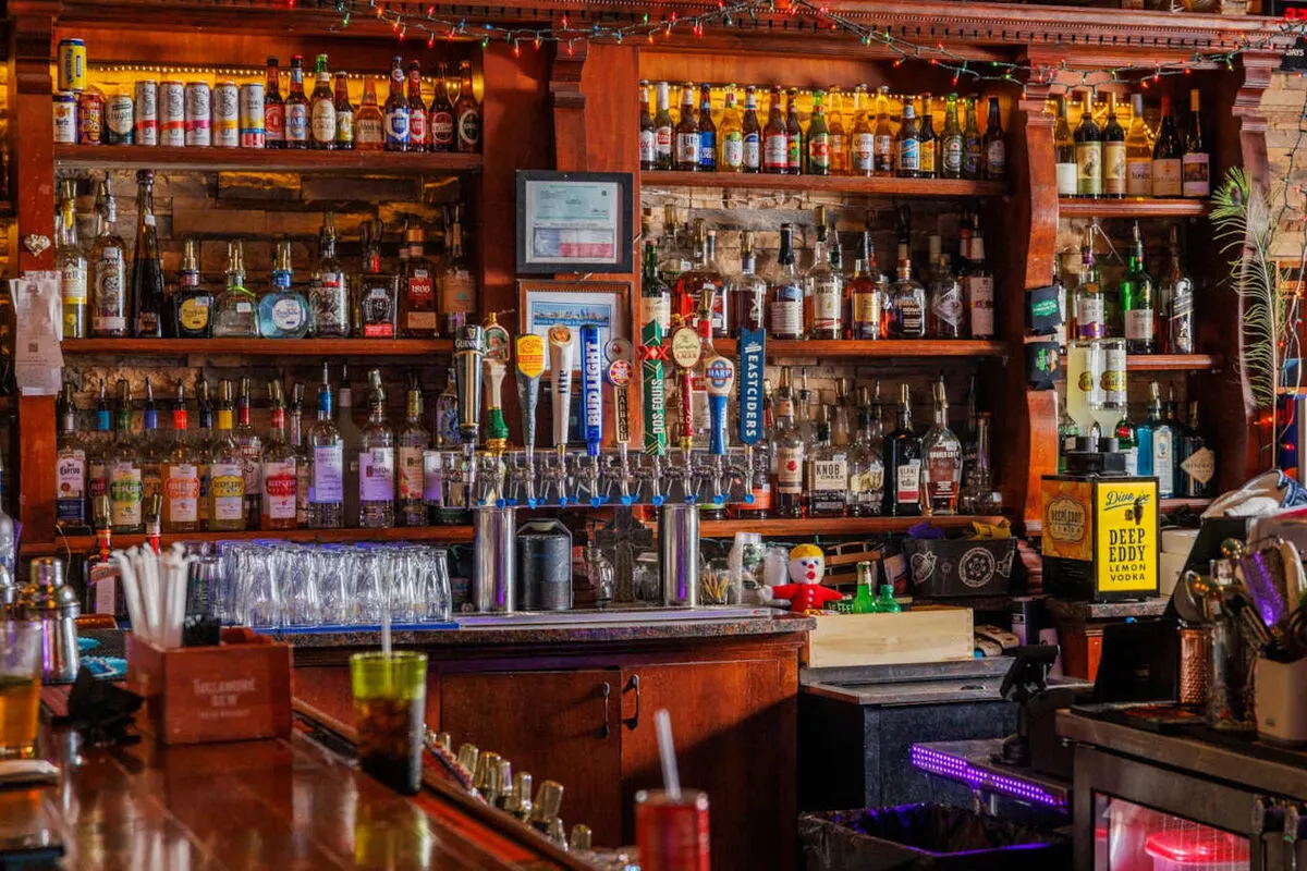 LT Corner Pub